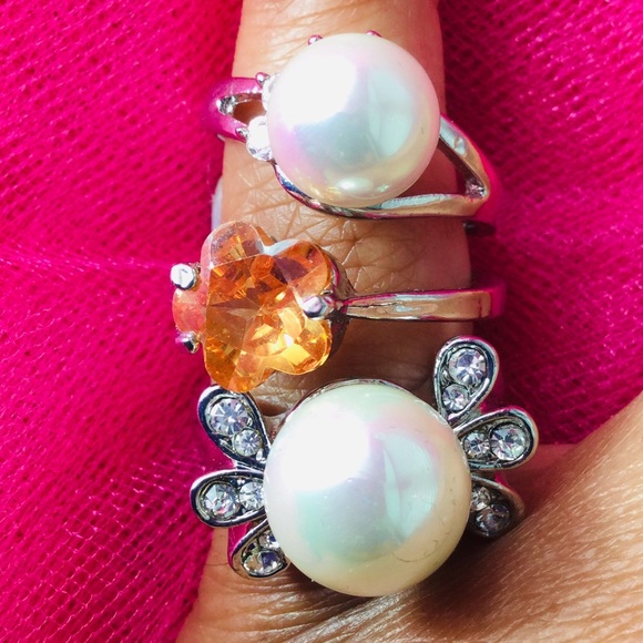 Various Style Rings - Size 9 - Picture 2 of 6